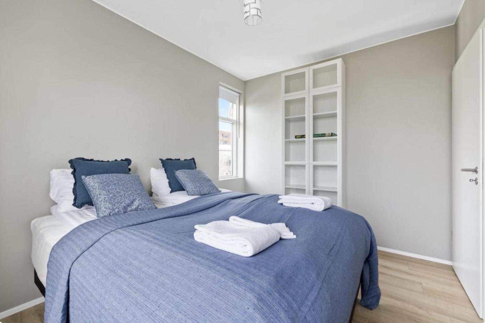Cheerful Down Town Apartment Reykjavik Bagian luar foto