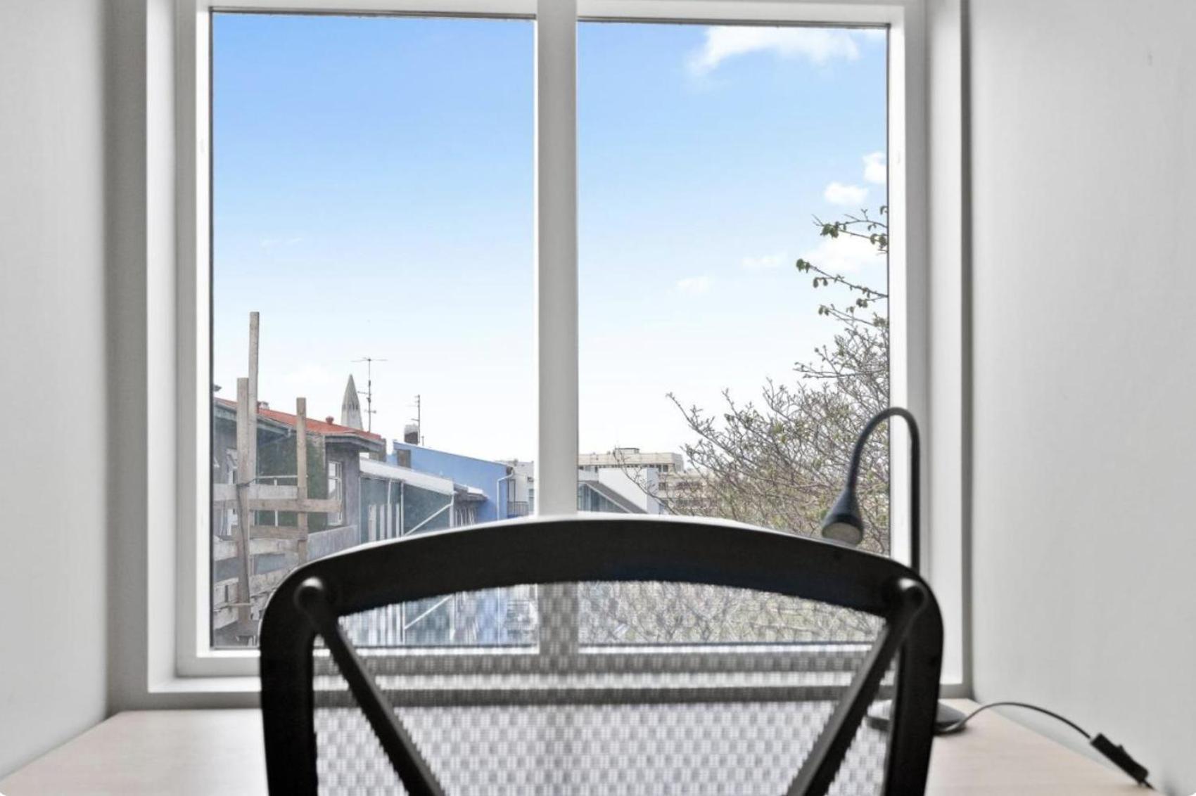 Cheerful Down Town Apartment Reykjavik Bagian luar foto