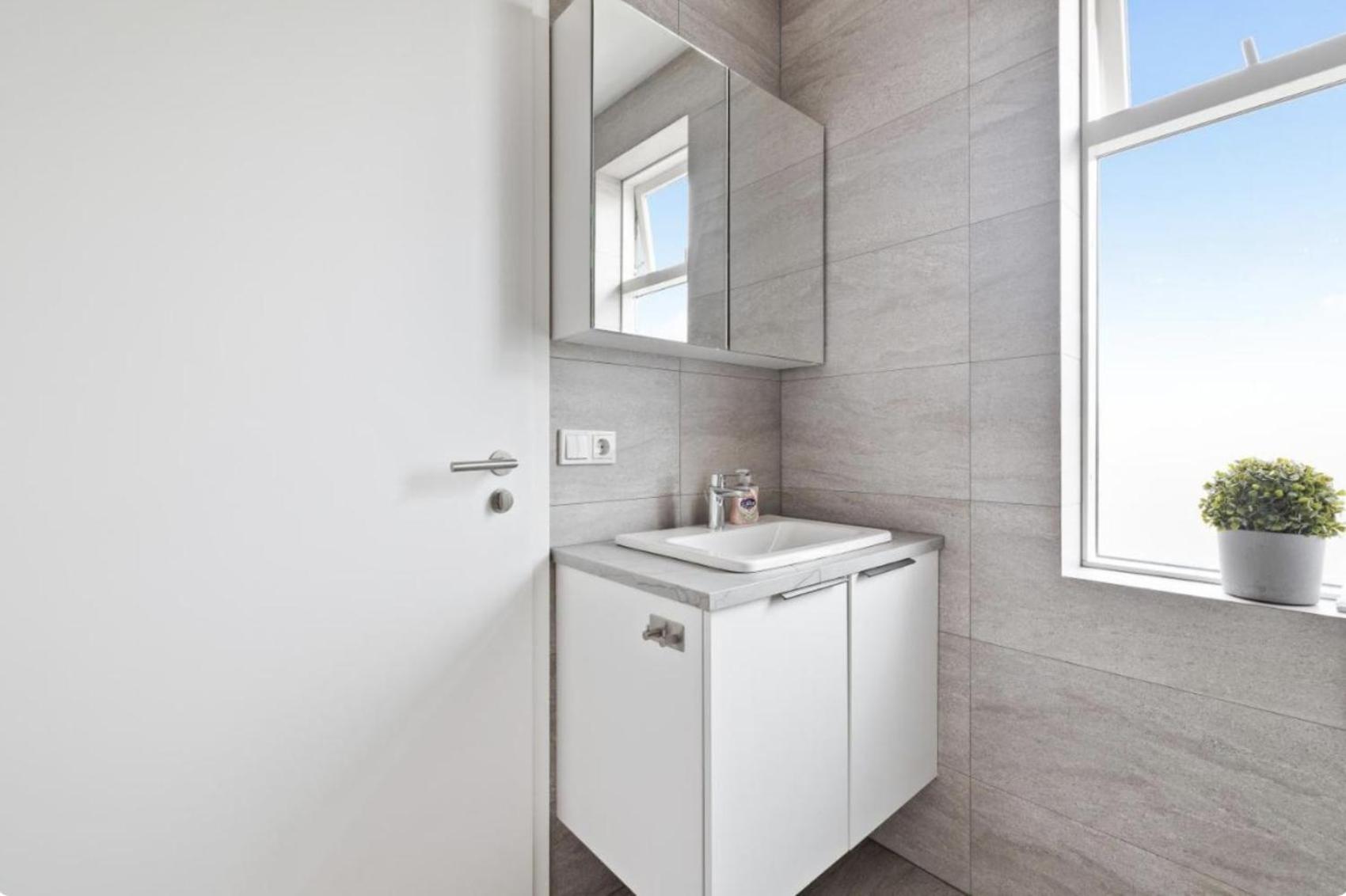 Cheerful Down Town Apartment Reykjavik Bagian luar foto